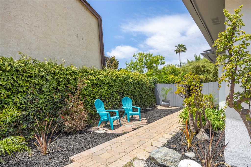 26731 Avenida Las Palmas