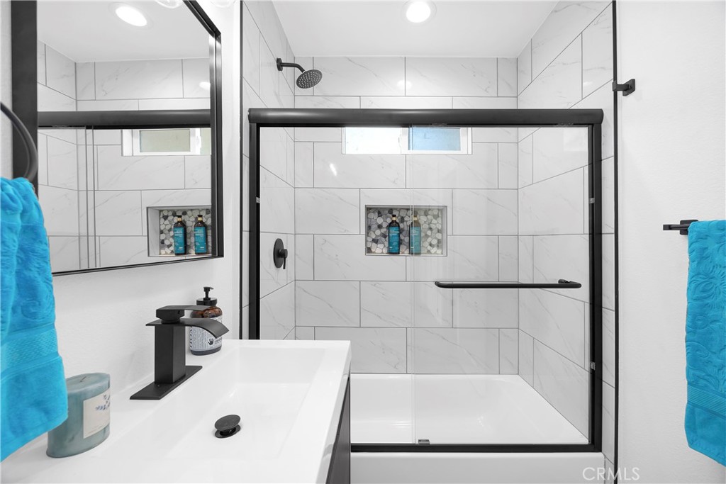 26731 Avenida Las Palmas