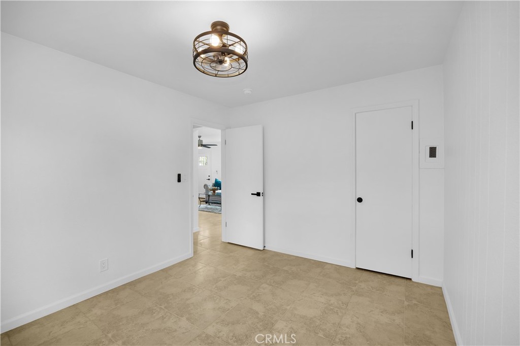 26731 Avenida Las Palmas