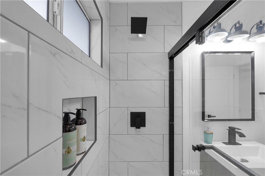 26731 Avenida Las Palmas