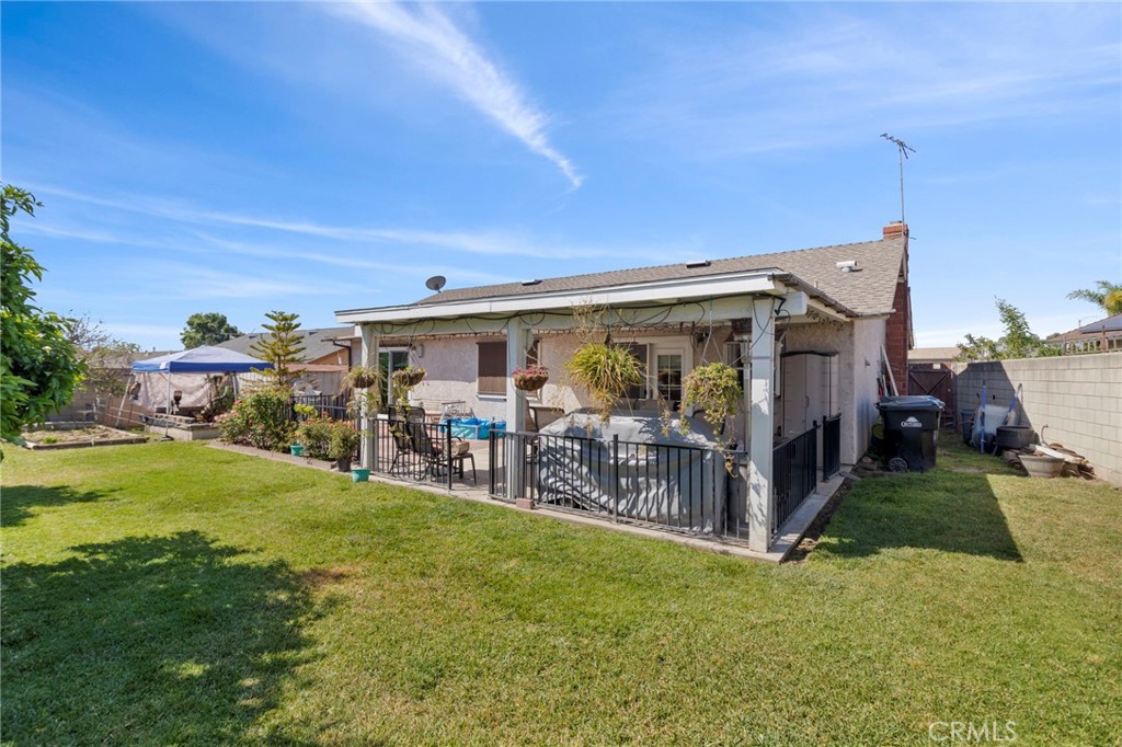 1736 N Hacienda Drive