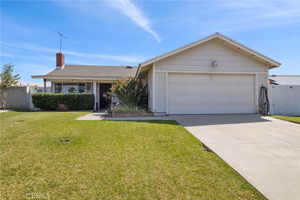 1736 N Hacienda Drive