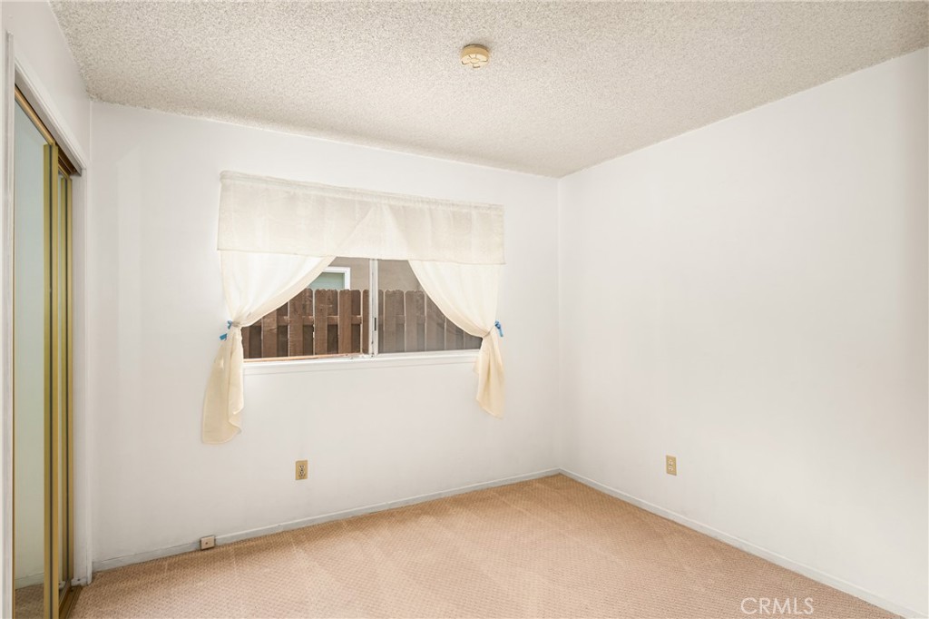 4343 E Elkstone Avenue