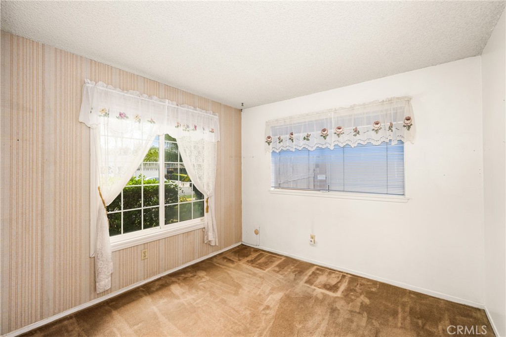 4343 E Elkstone Avenue