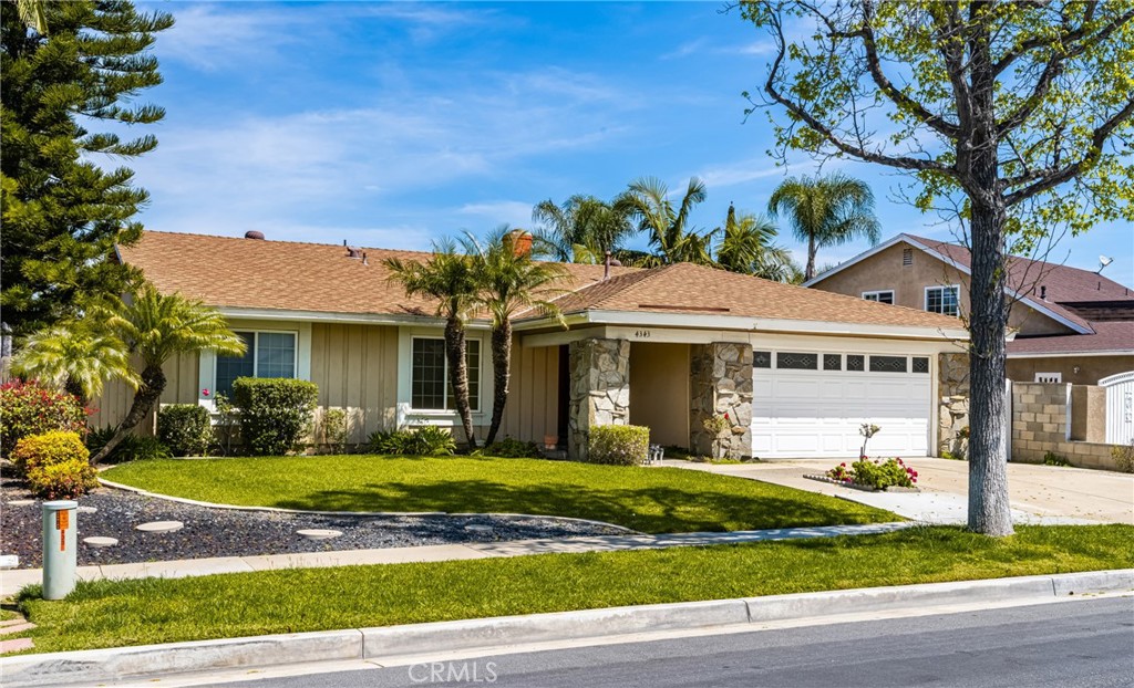 4343 E Elkstone Avenue