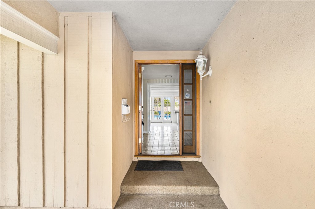 4343 E Elkstone Avenue