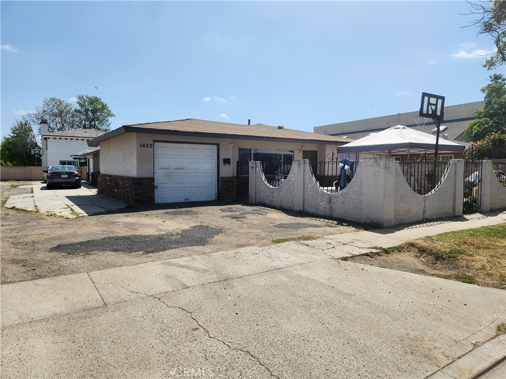 1620 W w standford st