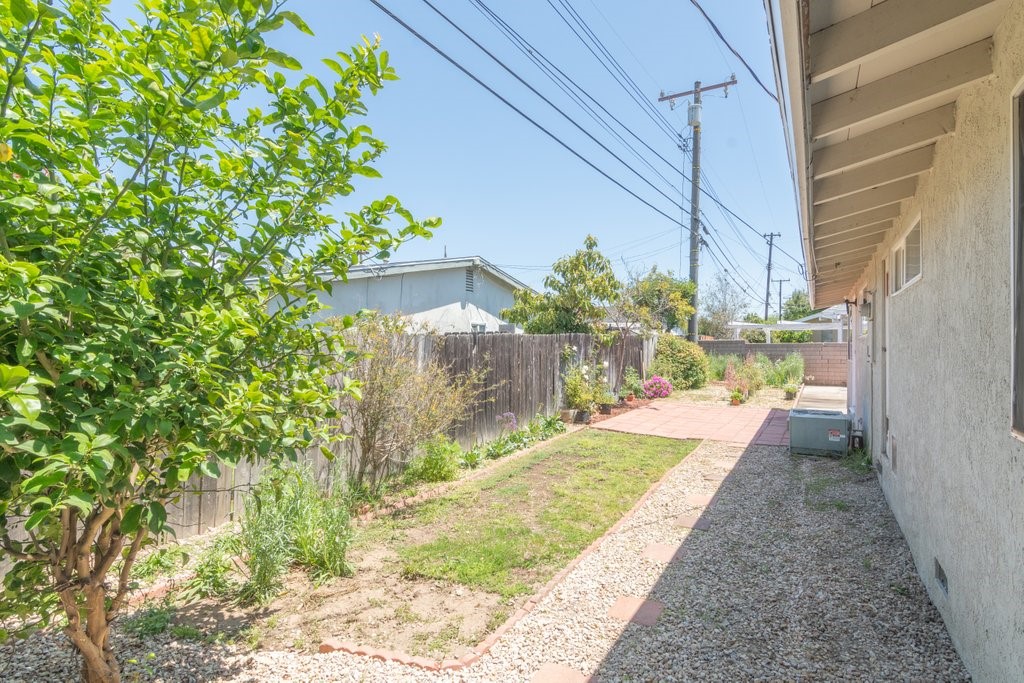 1831 E Orange Grove Avenue