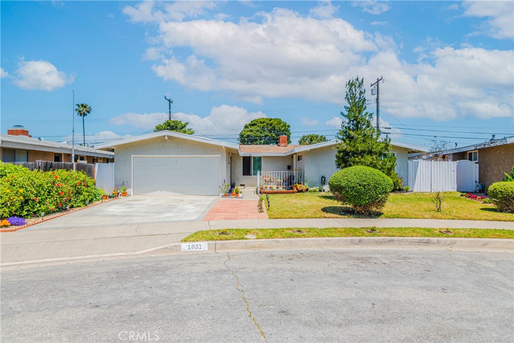 1831 E Orange Grove Avenue