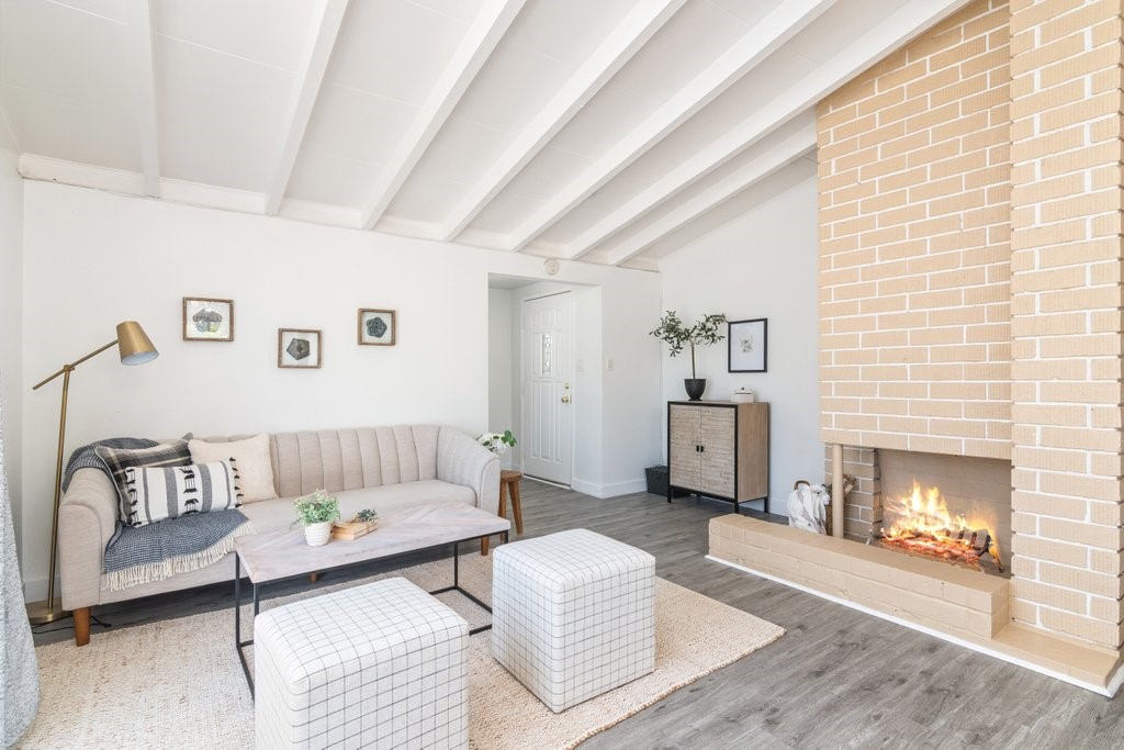 1831 E Orange Grove Avenue