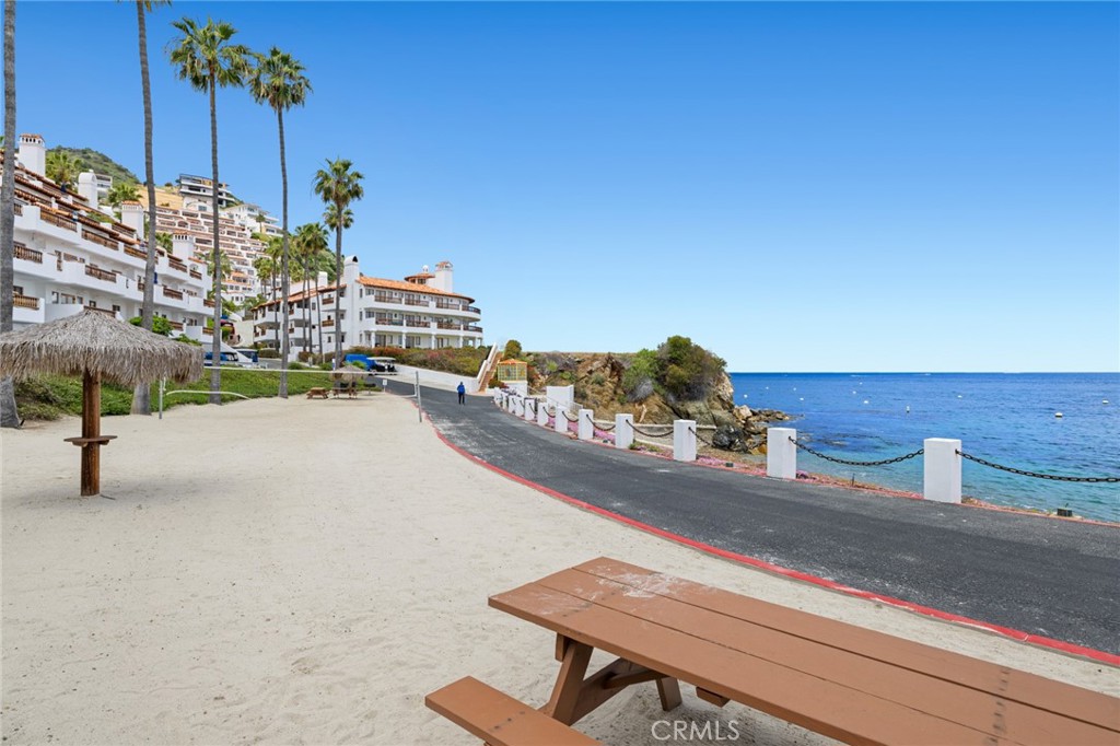 63 Camino De Flores 22