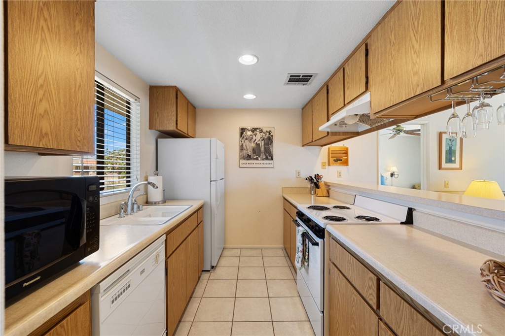 40900 La Costa Circle W