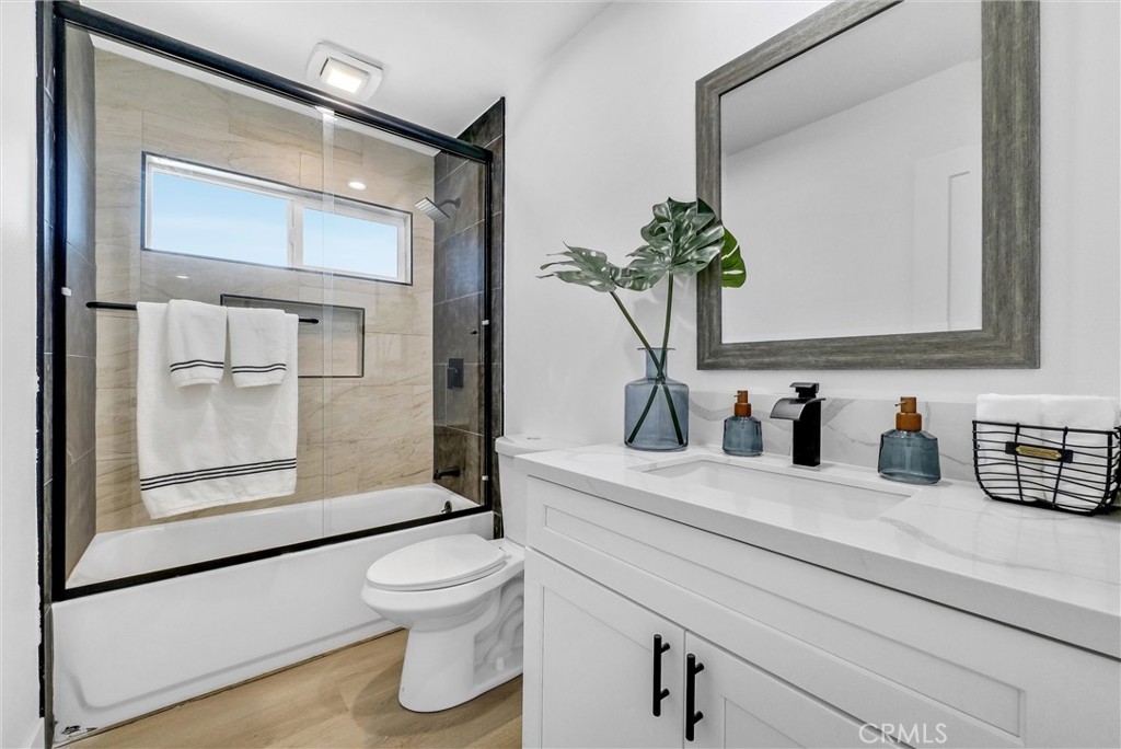 11841 Tigrina Avenue