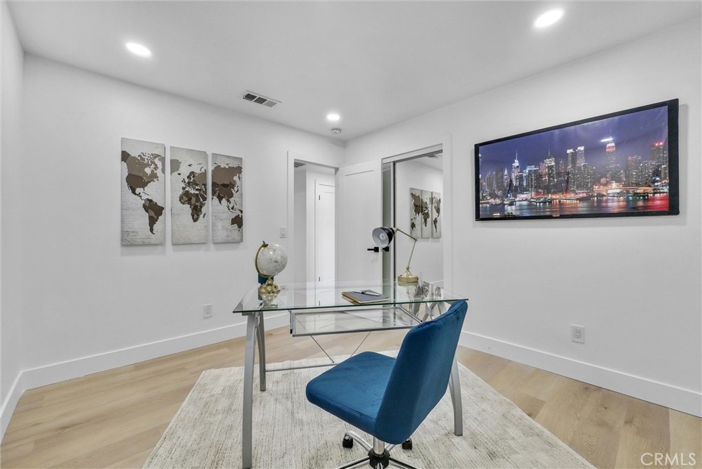 11841 Tigrina Avenue