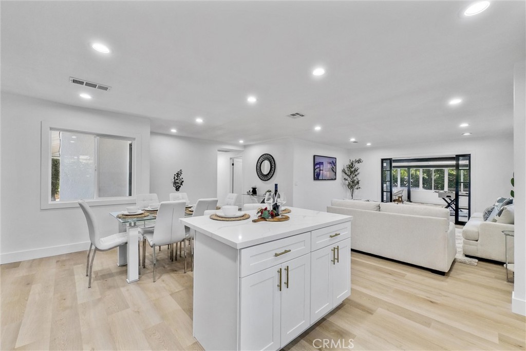 11841 Tigrina Avenue