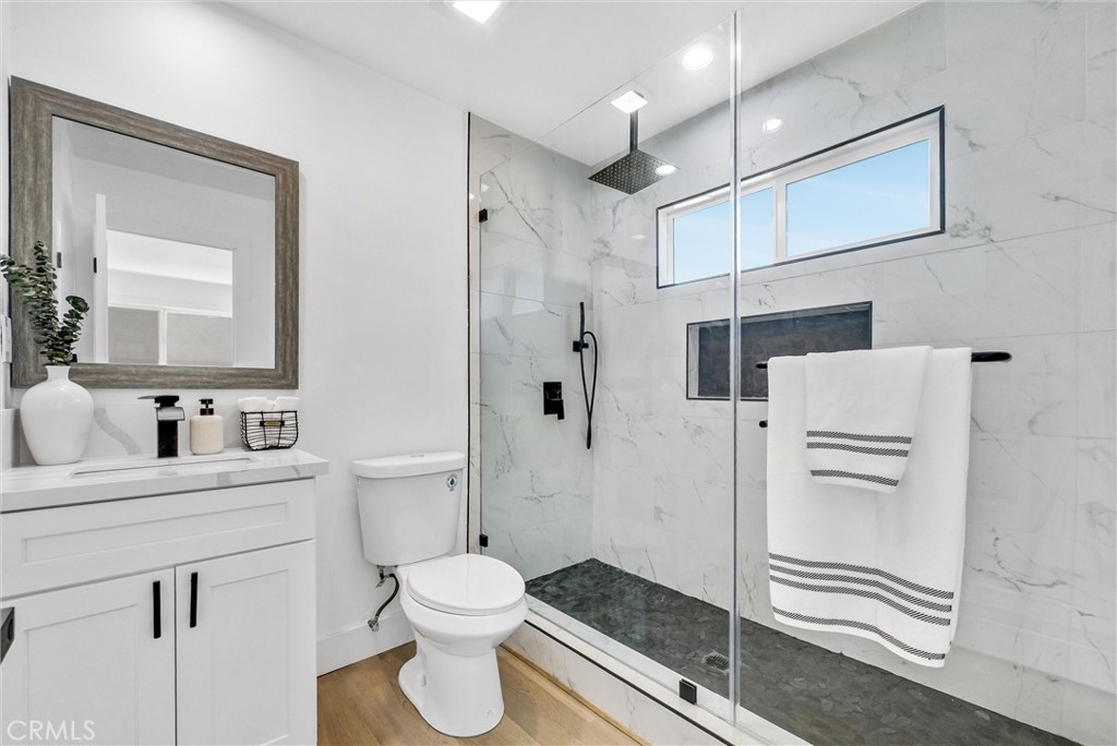 11841 Tigrina Avenue