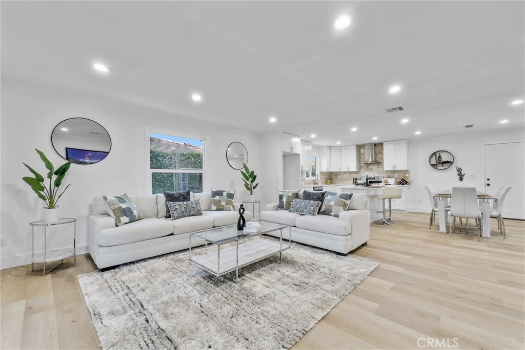 11841 Tigrina Avenue