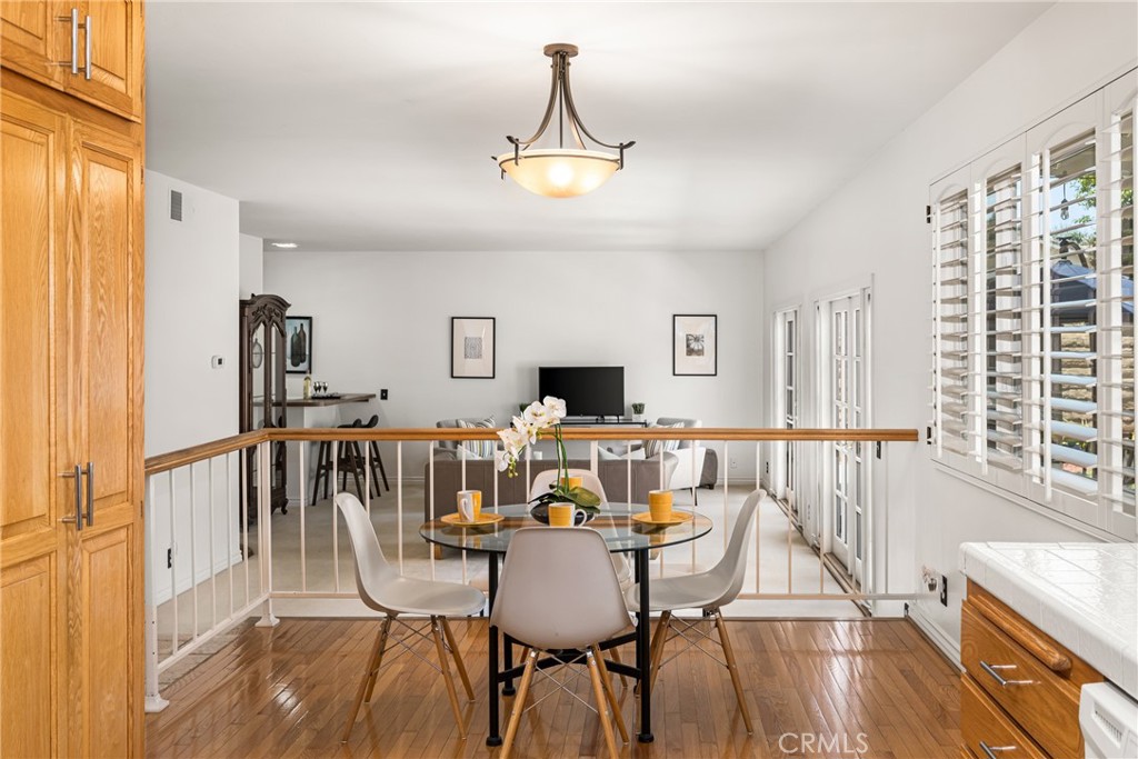 934 S La Salle Circle