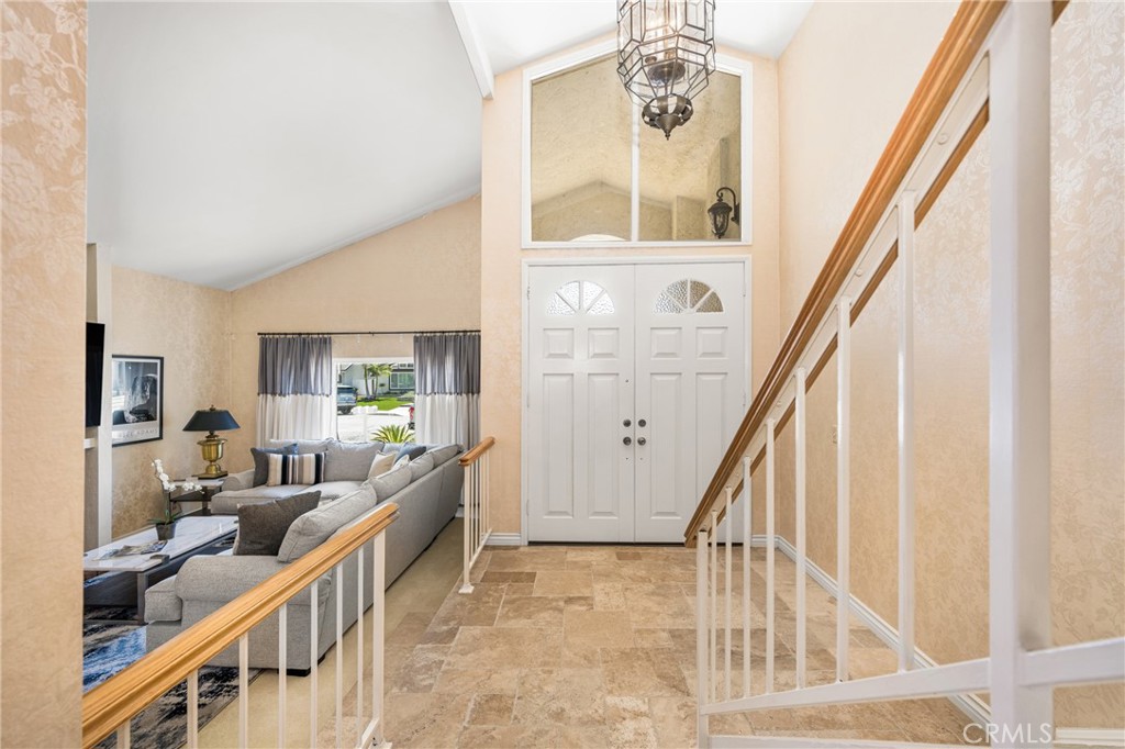 934 S La Salle Circle