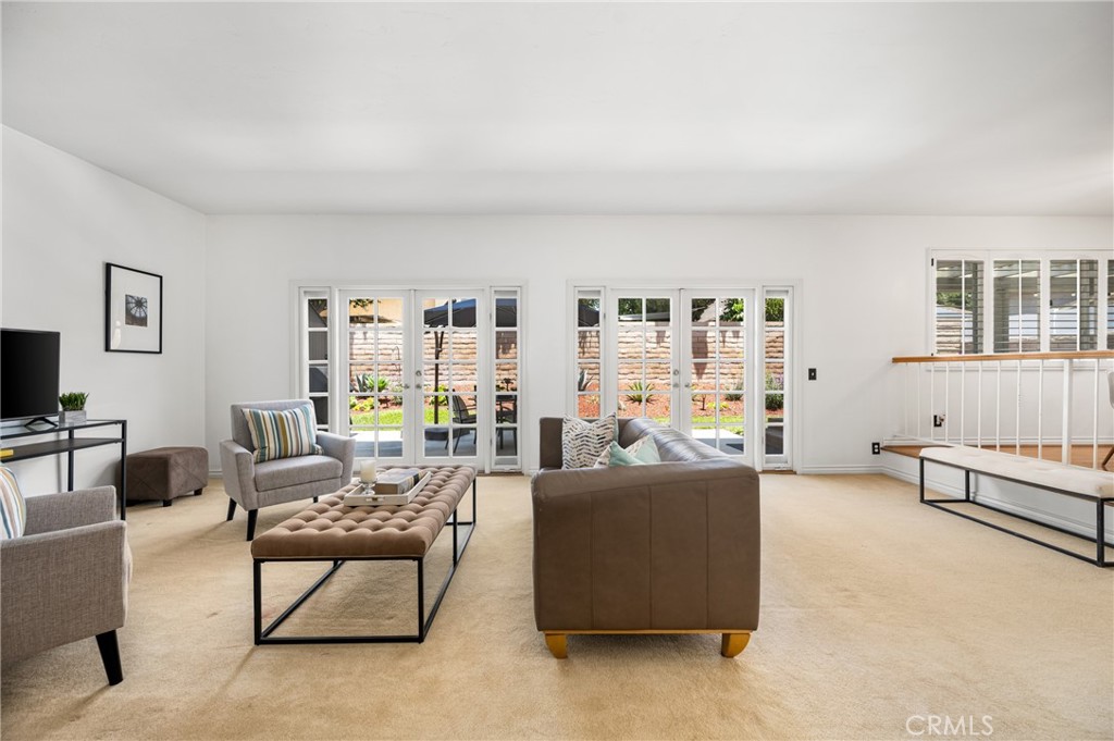 934 S La Salle Circle