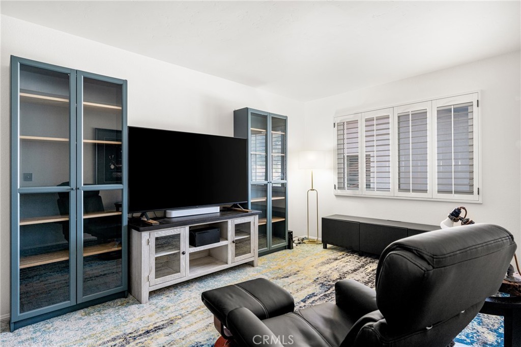 934 S La Salle Circle