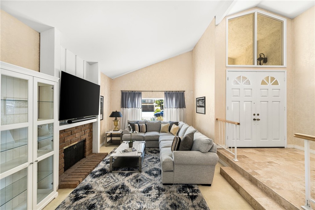 934 S La Salle Circle