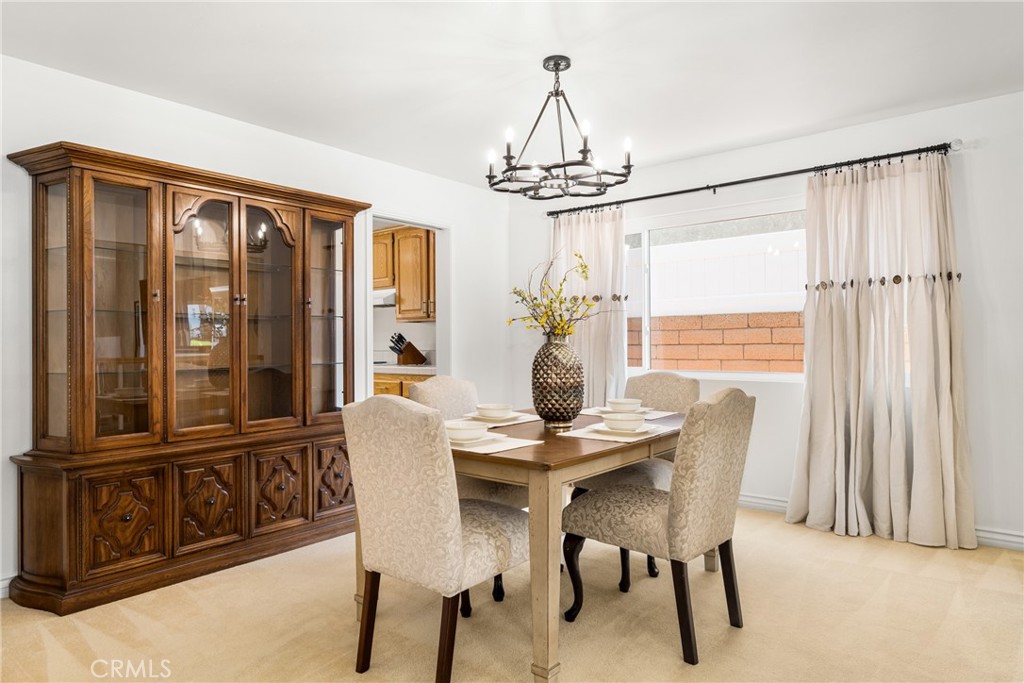 934 S La Salle Circle