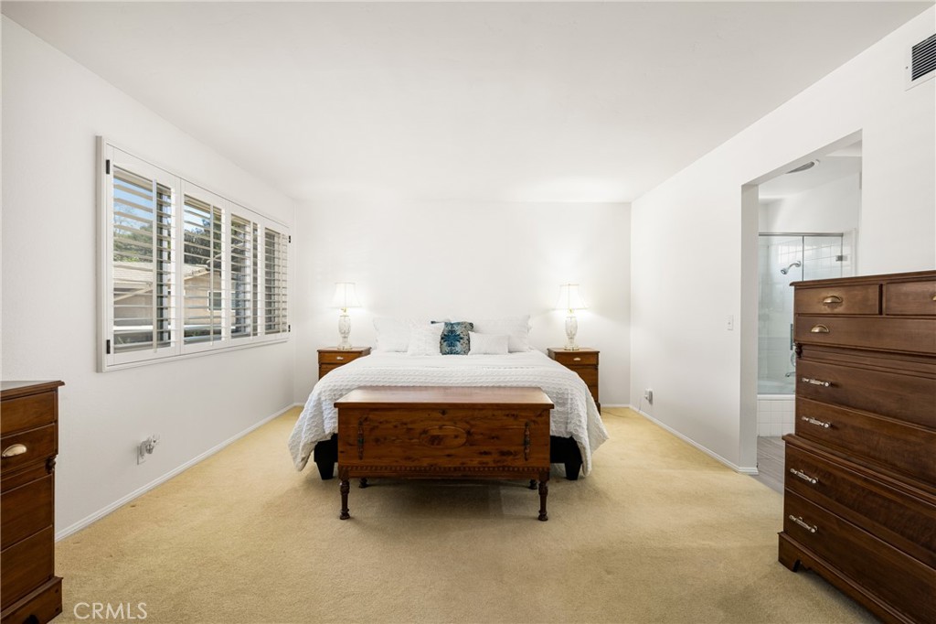 934 S La Salle Circle