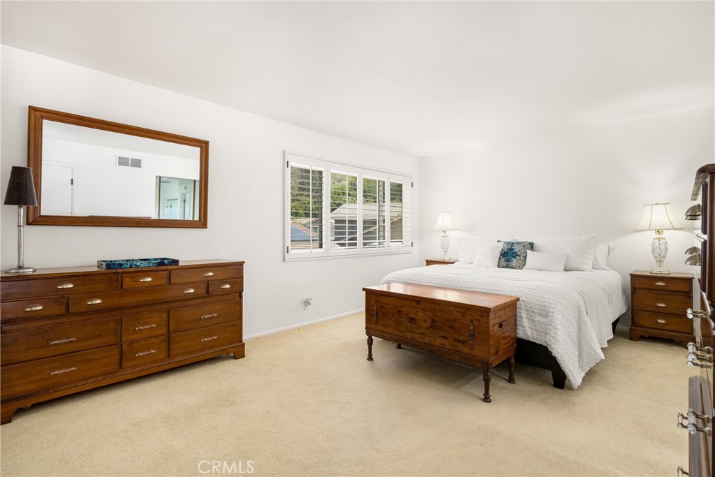 934 S La Salle Circle