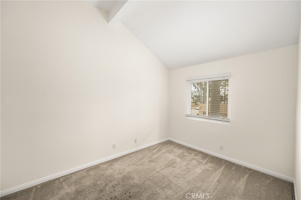 621 W Fletcher Avenue 3