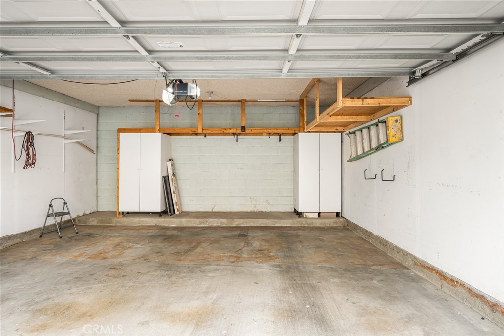 621 W Fletcher Avenue 3