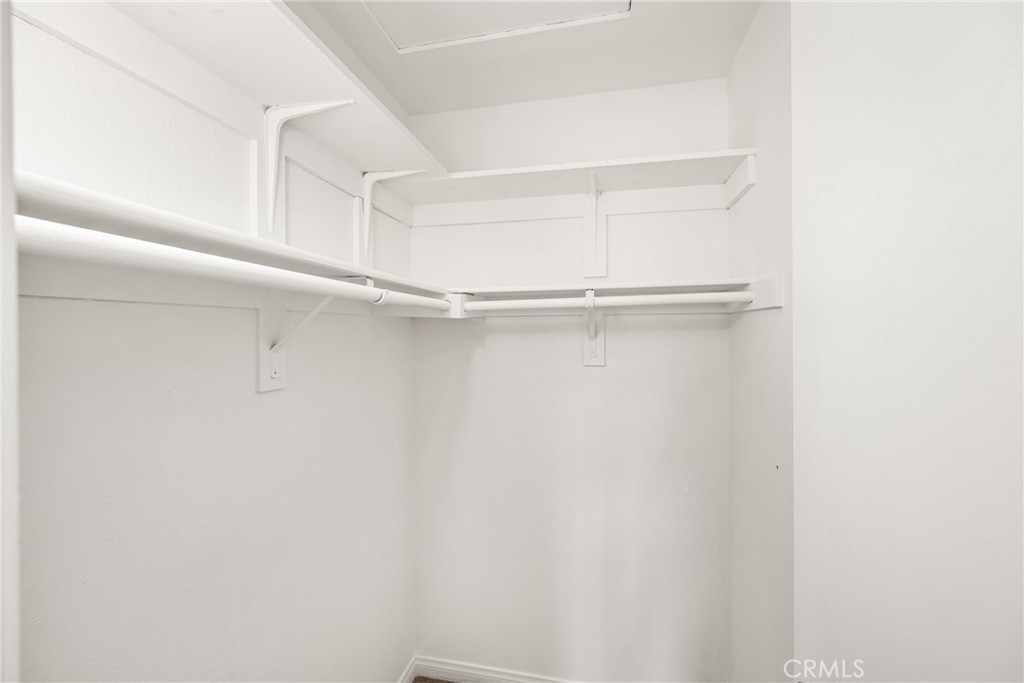 621 W Fletcher Avenue 3