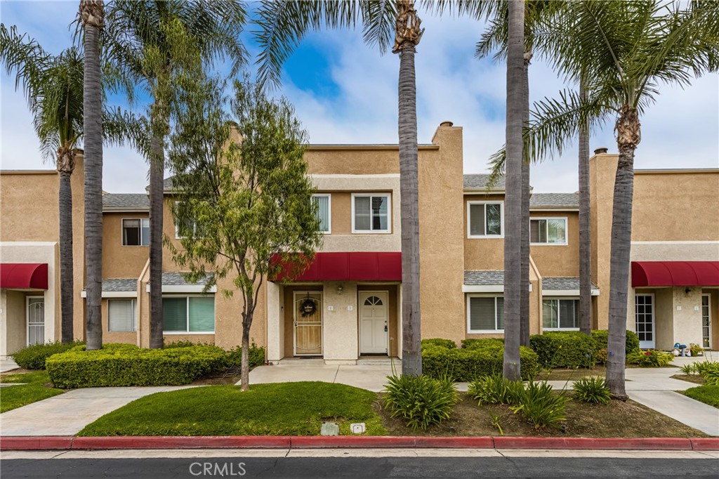 621 W Fletcher Avenue 3