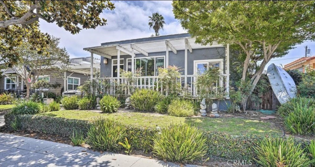 241 Bennett Avenue