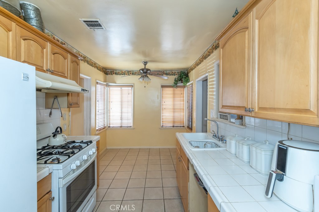 2326 W Channing Street