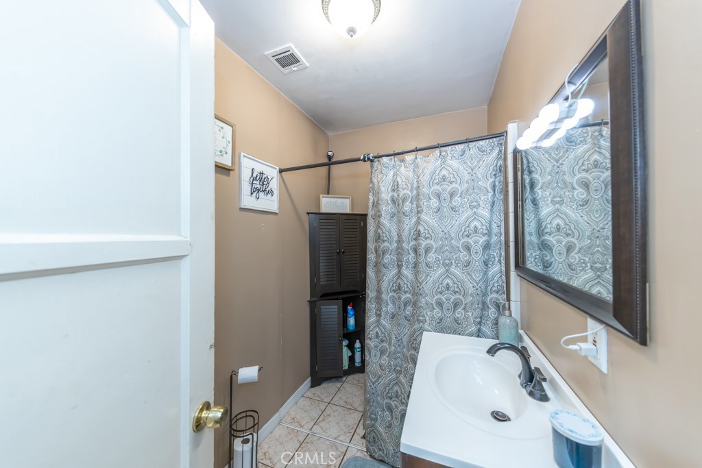 2326 W Channing Street