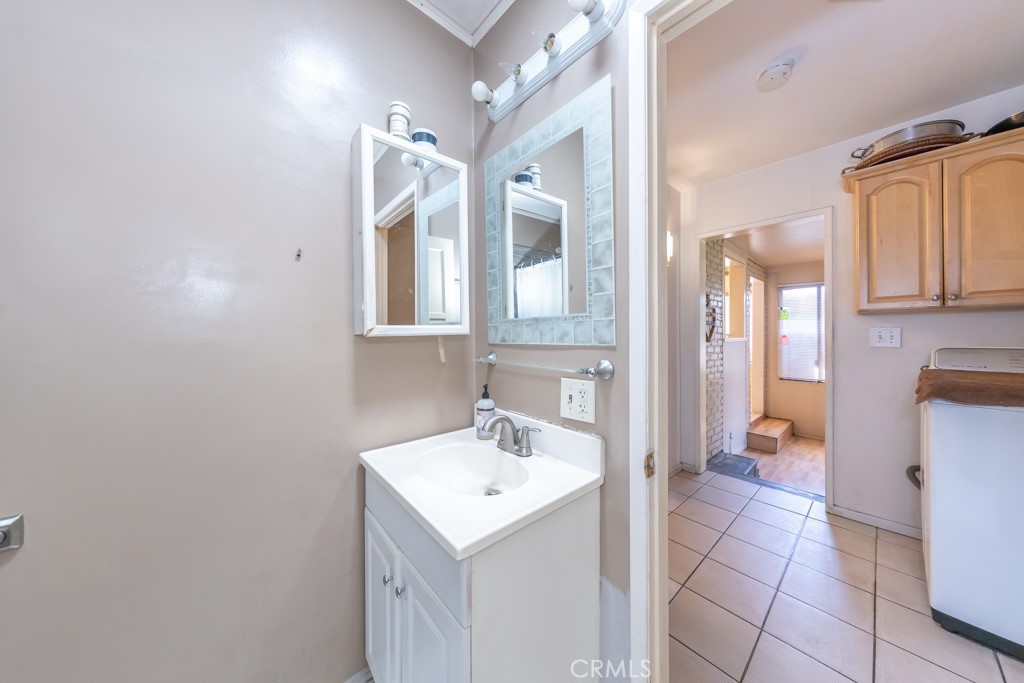 2326 W Channing Street