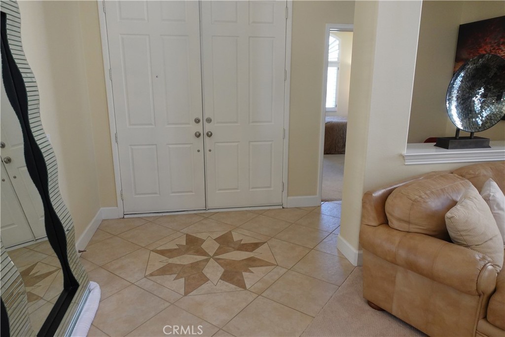 8810 E Banner Ridge Drive