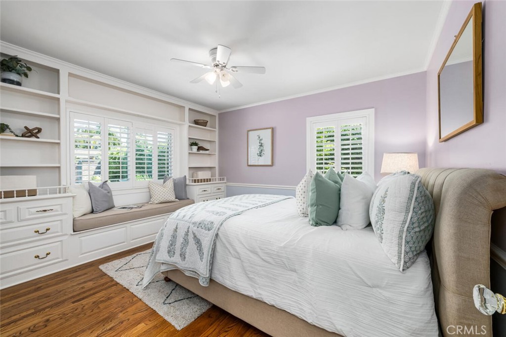 1041 E Tehachapi Drive