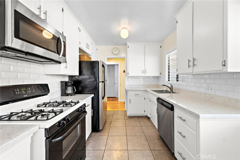 5113 E Mezzanine Way