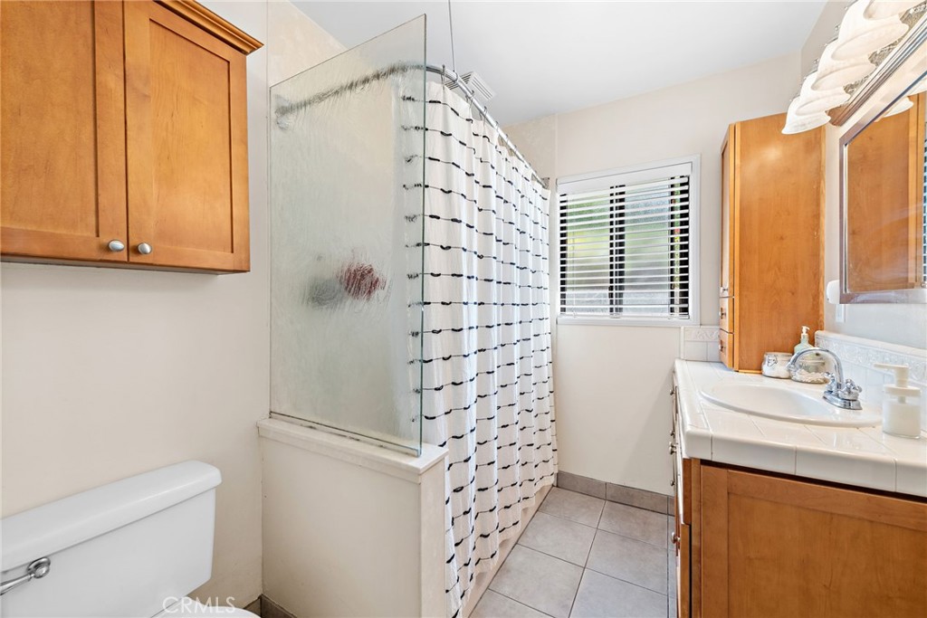 5113 E Mezzanine Way