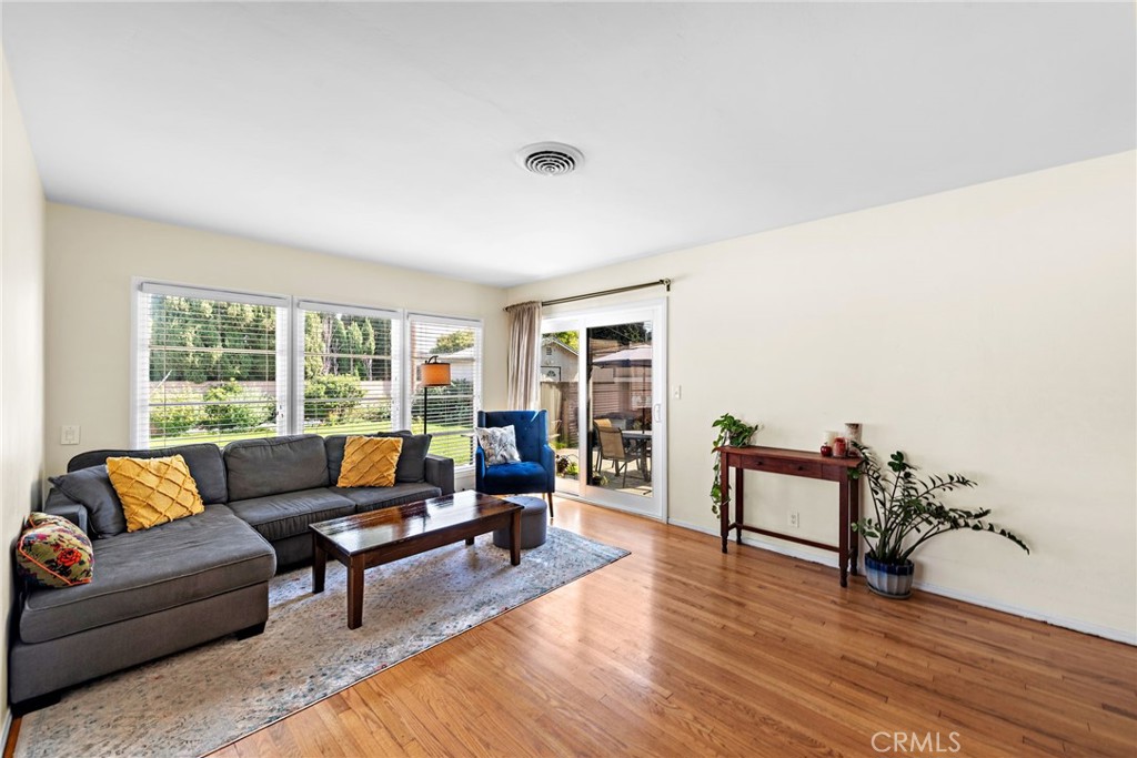 5113 E Mezzanine Way