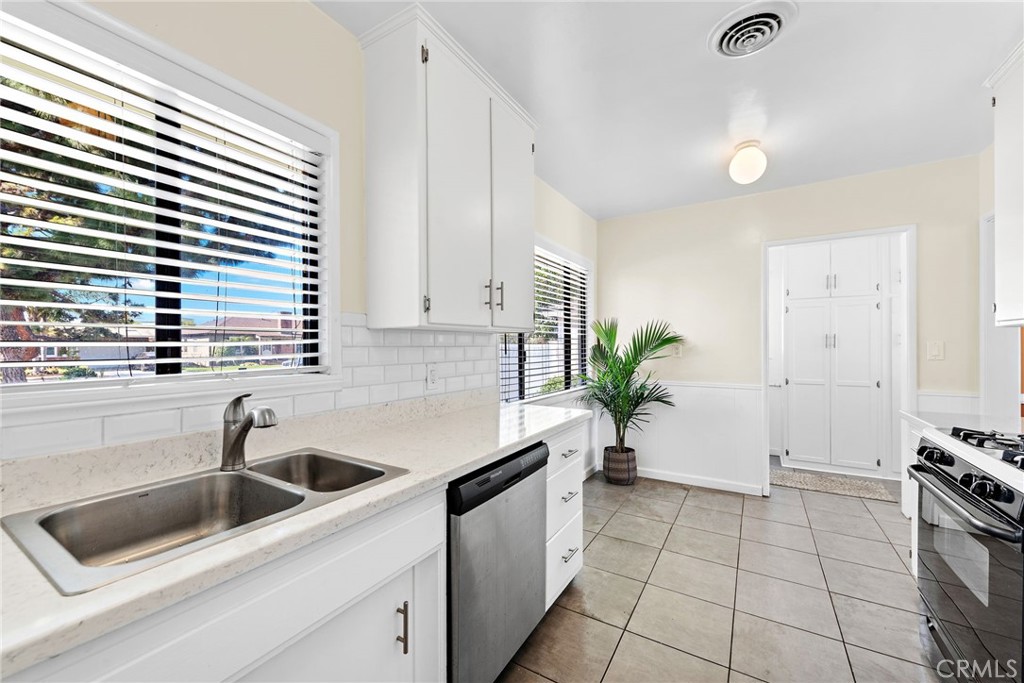 5113 E Mezzanine Way