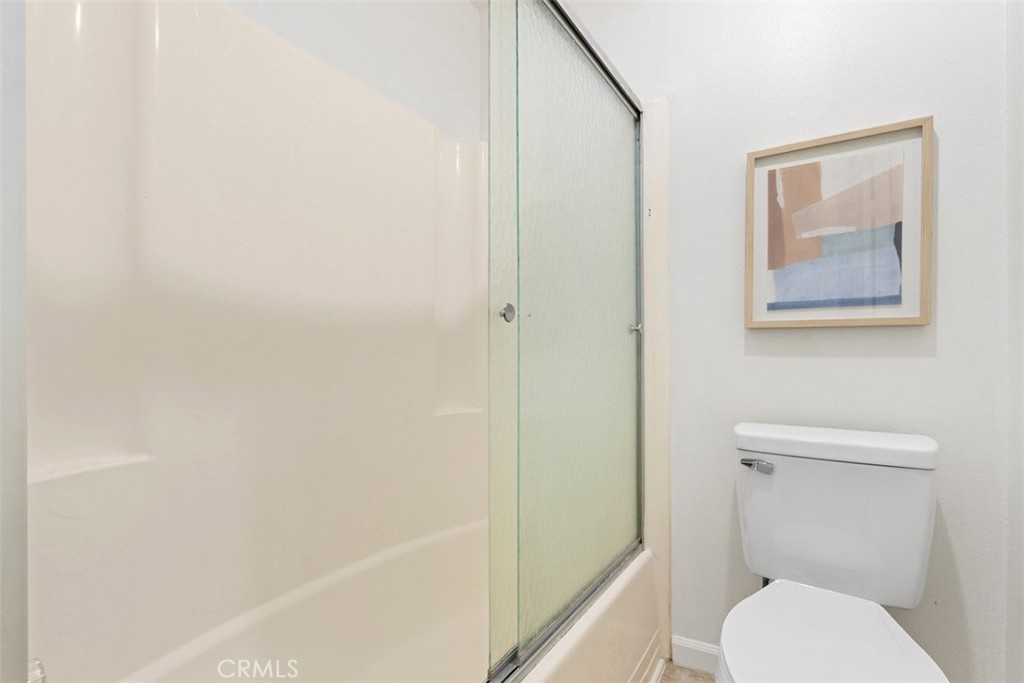 5585 E Pacific Coast Highway E 307