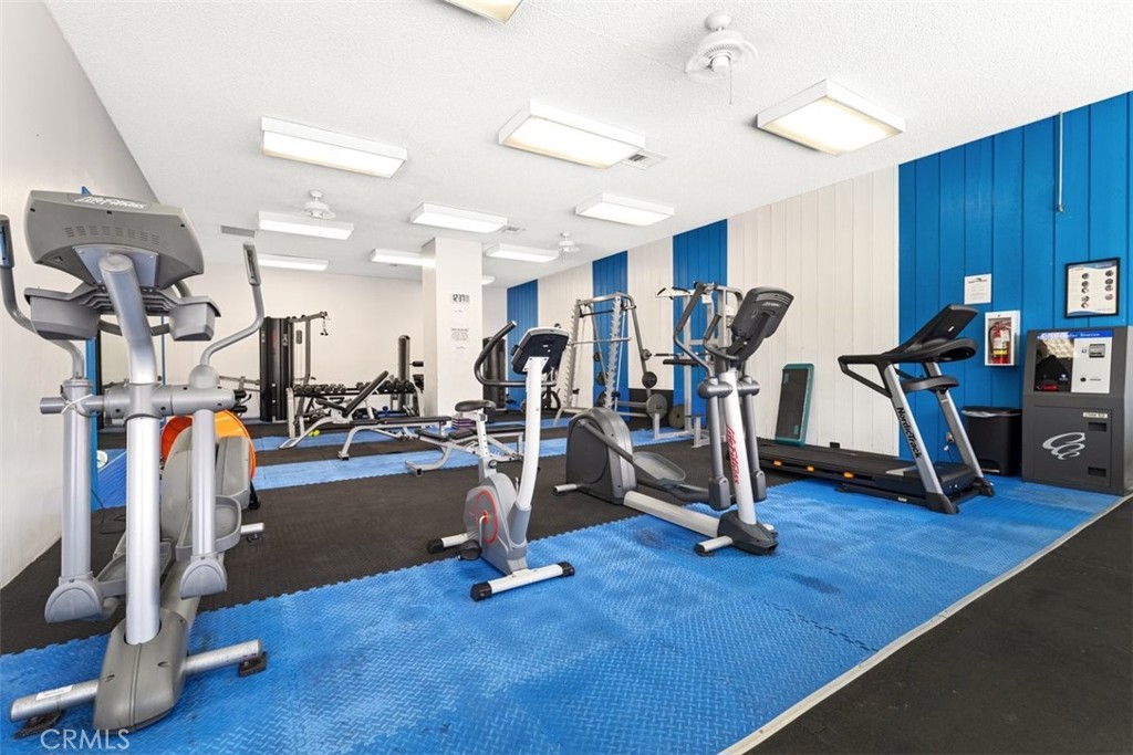 5585 E Pacific Coast Highway E 307