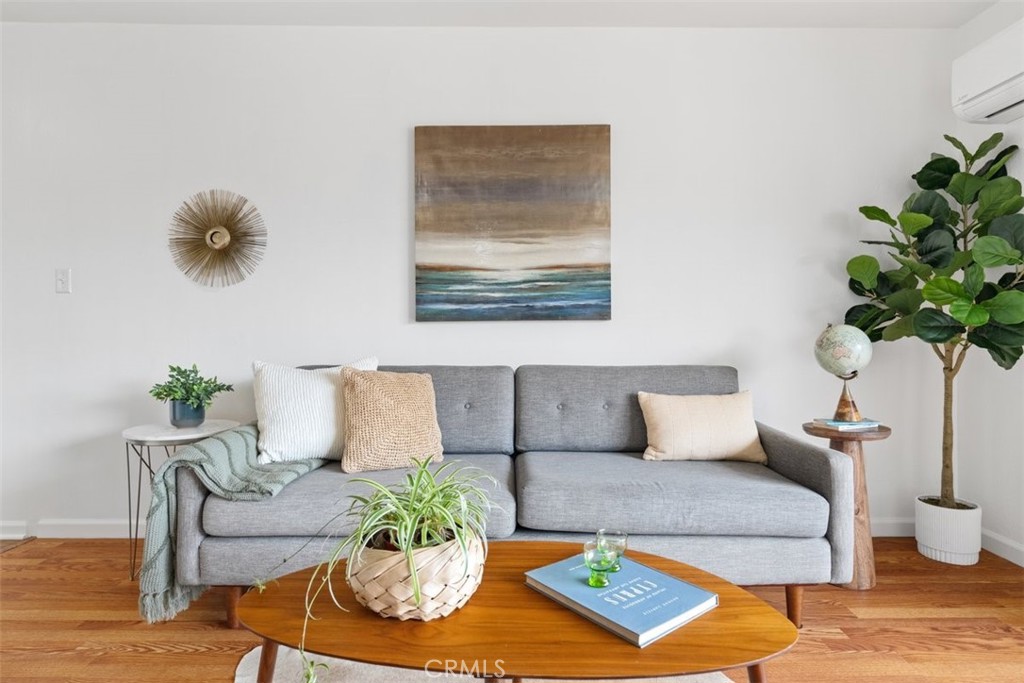 5585 E Pacific Coast Highway E 307