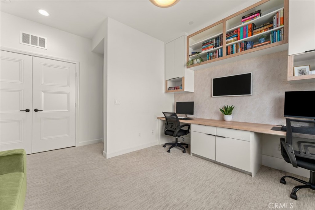 3652 E Moonlight Street 85