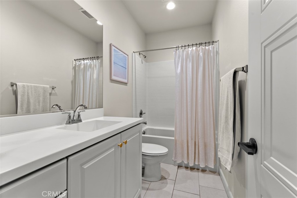 3652 E Moonlight Street 85