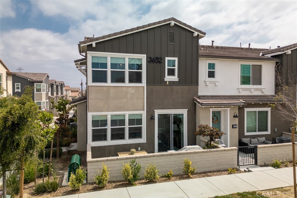 3652 E Moonlight Street 85