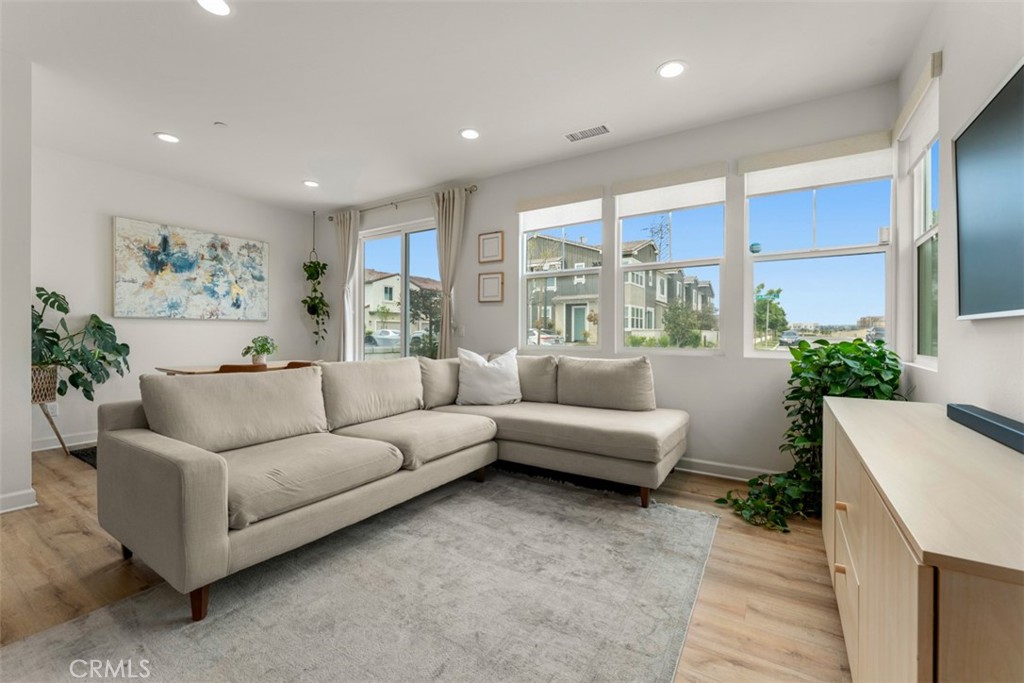 3652 E Moonlight Street 85